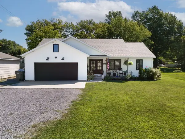 1304 Main Street, Carterville, IL 62918