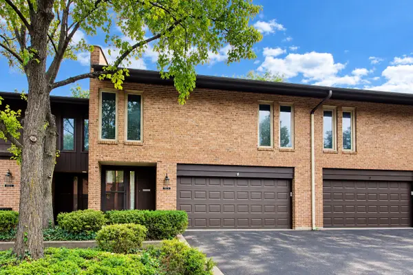 1712 Wildberry Drive #B, Glenview, IL 60025