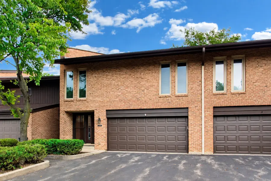 1712 Wildberry Drive #B, Glenview, IL 60025 - #2