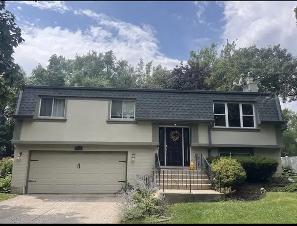 2248 Kingston Drive, Wheaton, IL 60189