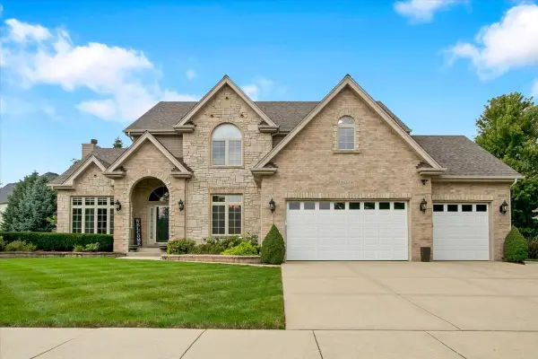 26519 Silverleaf Drive, Plainfield, IL 60585