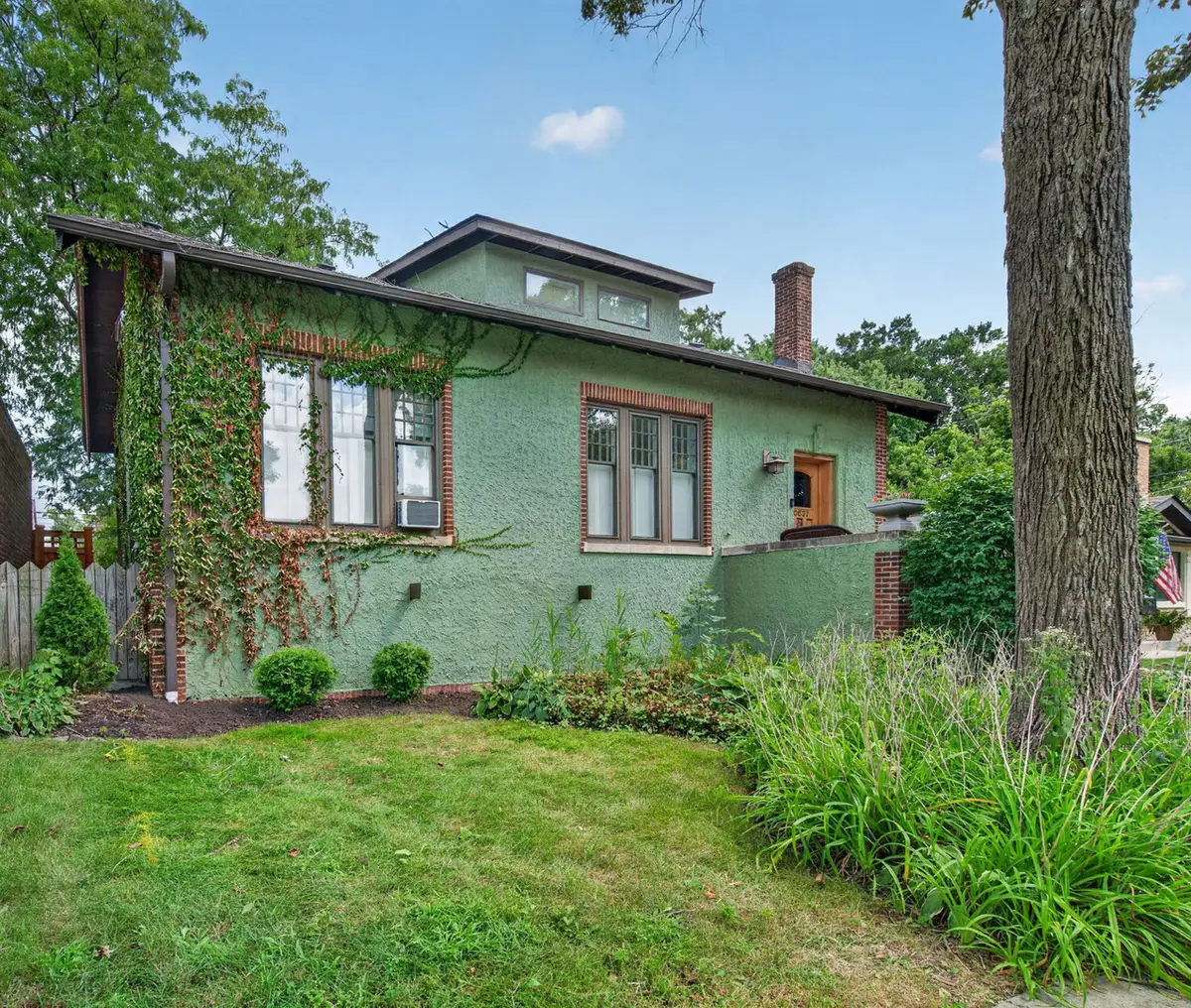 10637 S Oakley Avenue, Chicago, IL 60643 - #1