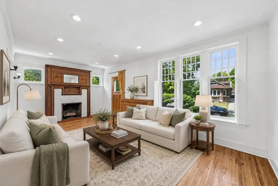 10637 S Oakley Avenue, Chicago, IL 60643 - #3