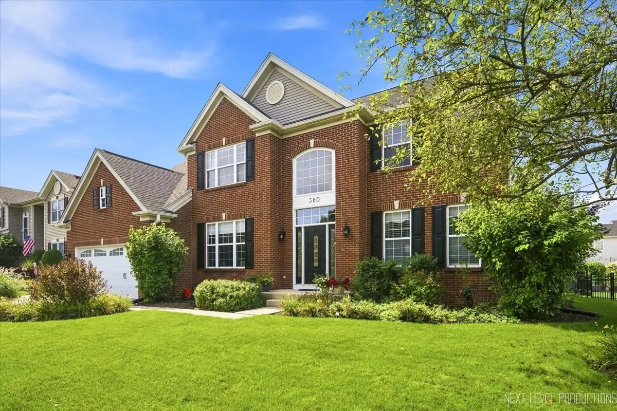 380 Thornwood Way, South Elgin, IL 60177 - #1
