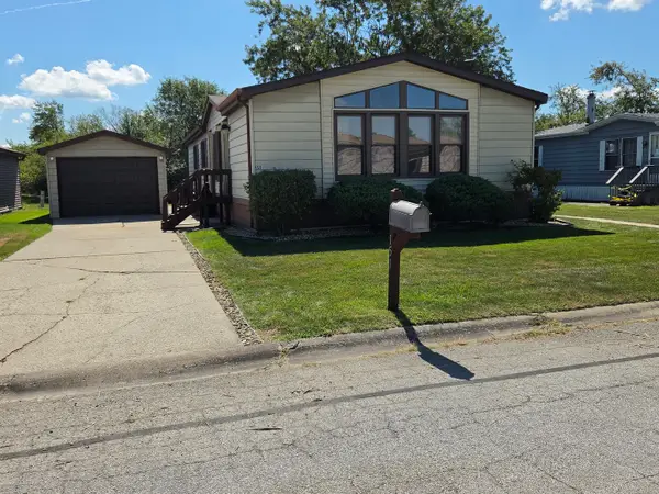 151 Flamingo Drive #151Flam, Beecher, IL 60401