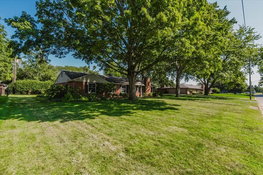 914 Hastings Drive, Bloomington, IL 61701 - #3