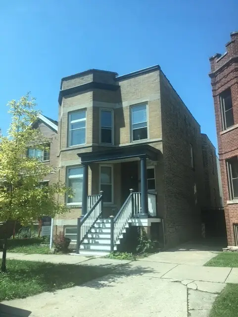 2428 N Rockwell Street, Chicago, IL 60647