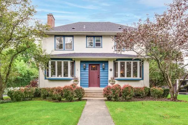 136 Washington Circle, Lake Forest, IL 60045