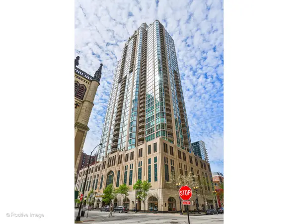 21 E Huron Street #3204, Chicago, IL 60611
