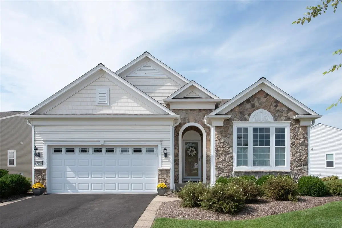 3270 Bagatelle Lane, Mundelein, IL 60060 - #1
