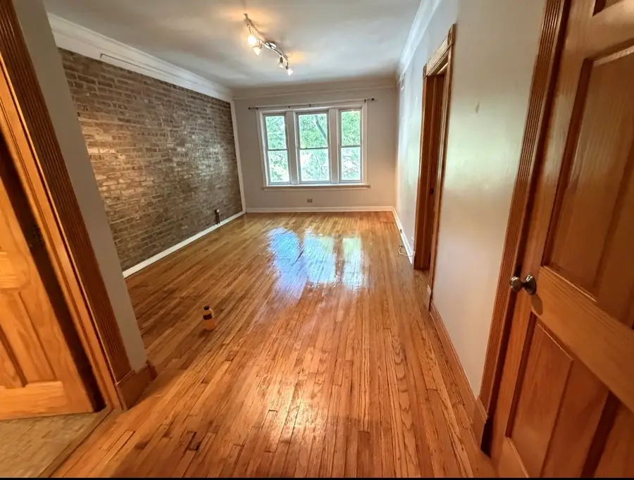 1247 W Leland Avenue #2, Chicago, IL 60640 - #2