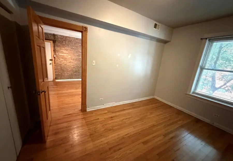 1247 W Leland Avenue #2, Chicago, IL 60640 - #3