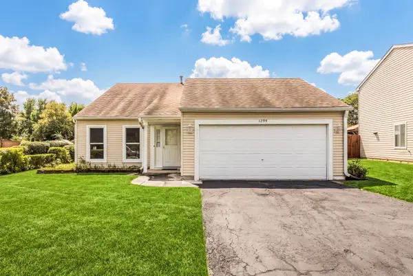 1294 Longford Circle, Elgin, IL 60120