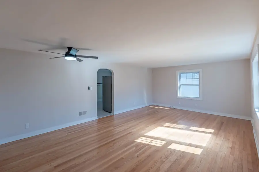 924 Broadway Avenue, North Chicago, IL 60064 - #2