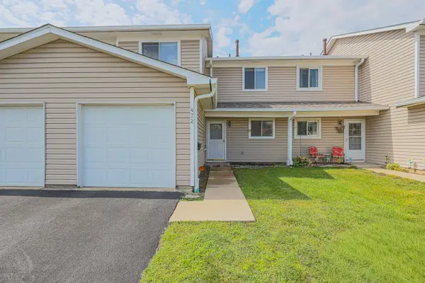 472 Esselen Court, Carol Stream, IL 60188