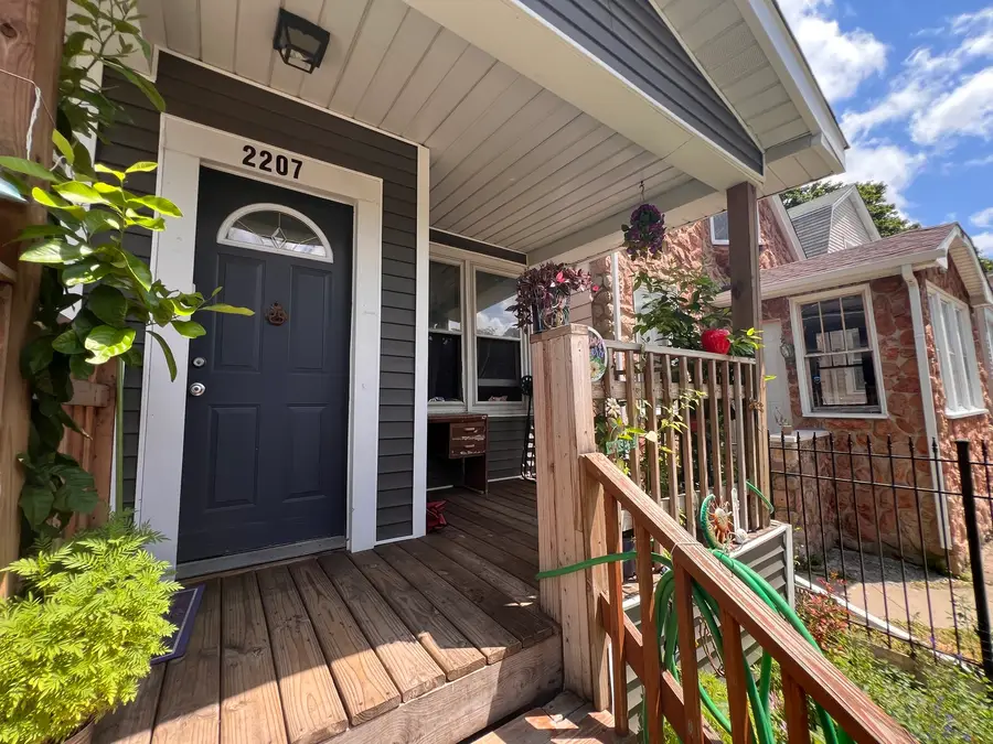 2207 N Lawndale Avenue, Chicago, IL 60647 - #2