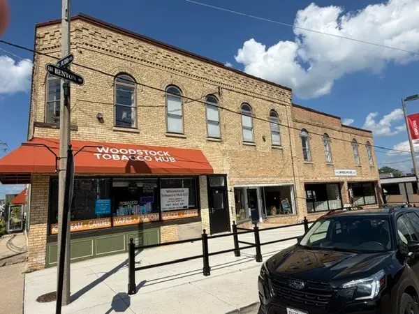 226 N Benton Street #3, Woodstock, IL 60098