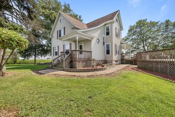 10724 Galena Road, Bristol, IL 60512