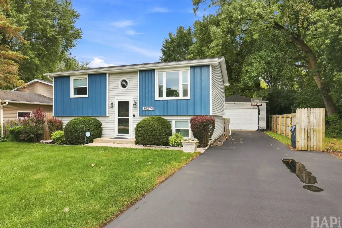 38270 N North Shore Avenue, Beach Park, IL 60087 - #1