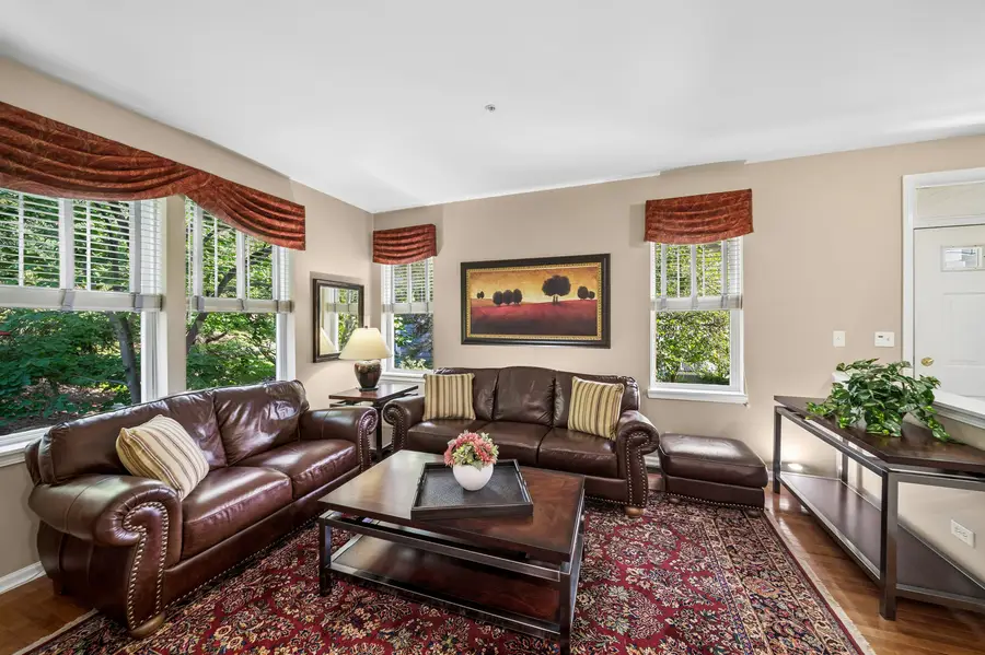 203 Tanglewood Drive, Glen Ellyn, IL 60137 - #3