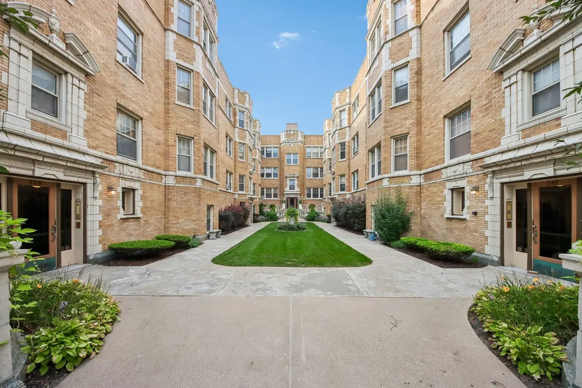 241 Washington Boulevard #1A, Oak Park, IL 60302 - #1