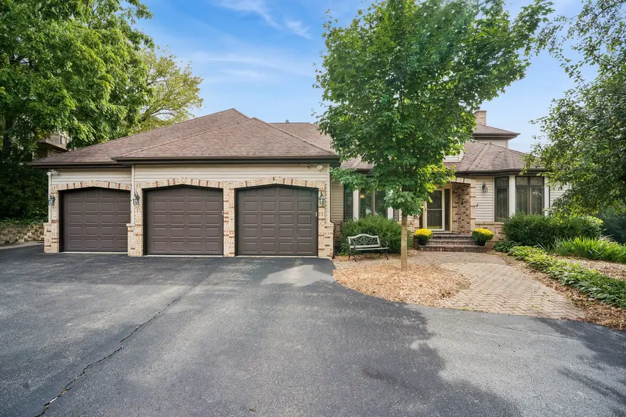 26165 N Greenbriar Court, Lake Barrington, IL 60084 - #2