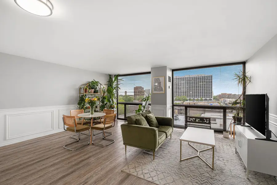 4343 N Clarendon Avenue #817, Chicago, IL 60613 - #2