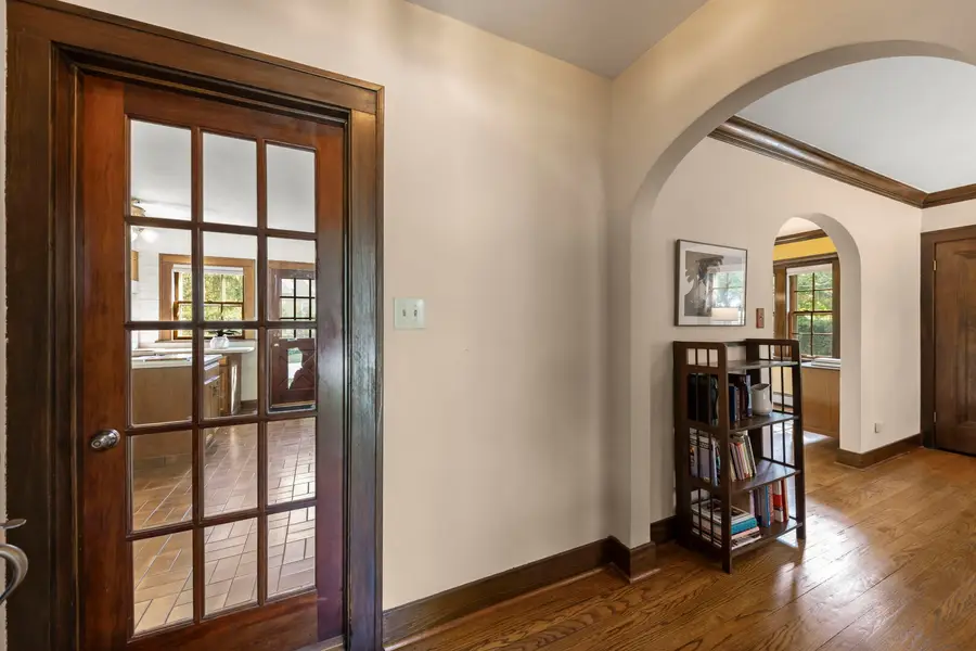 303 Hillside Avenue, Glen Ellyn, IL 60137 - #2