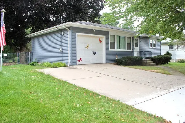 576 Elm Street, Hampshire, IL 60140 - #2