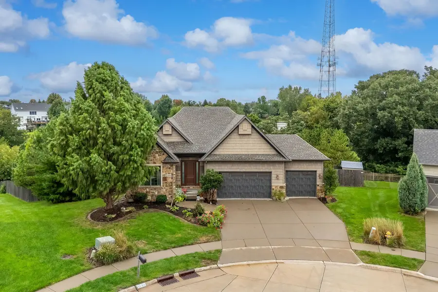 5090 Brittany Court, Bettendorf, IA 52722 - #2
