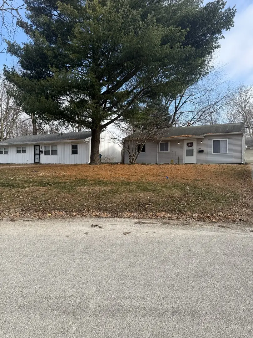 128 S Scottswood Drive, Urbana, IL 61802 - #1