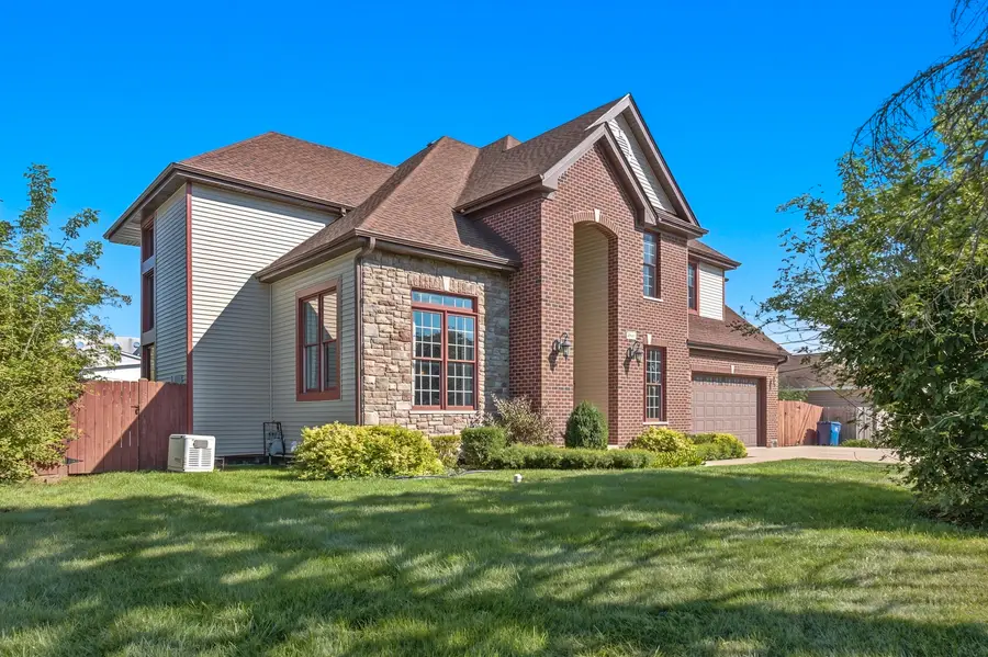 20665 Clarice Avenue, Lincolnshire, IL 60069 - #2