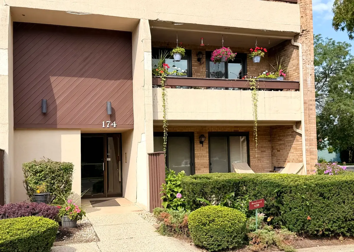 174 E Springbrook Drive #1B, Bloomingdale, IL 60108 - #1