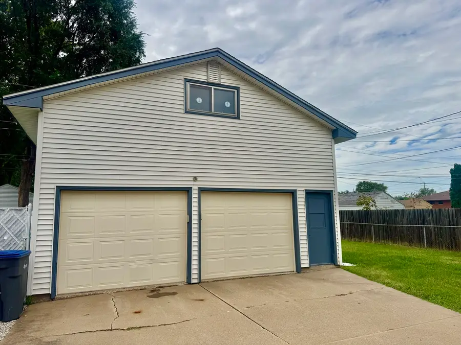 220 5th Street E, Milan, IL 61264 - #3