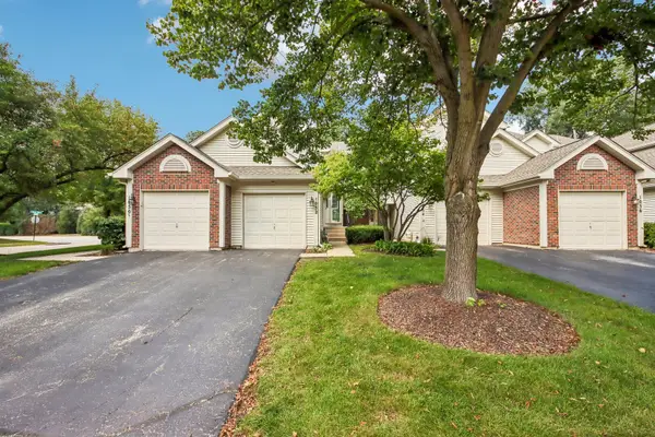 1052 Woodhill Court, Elgin, IL 60120