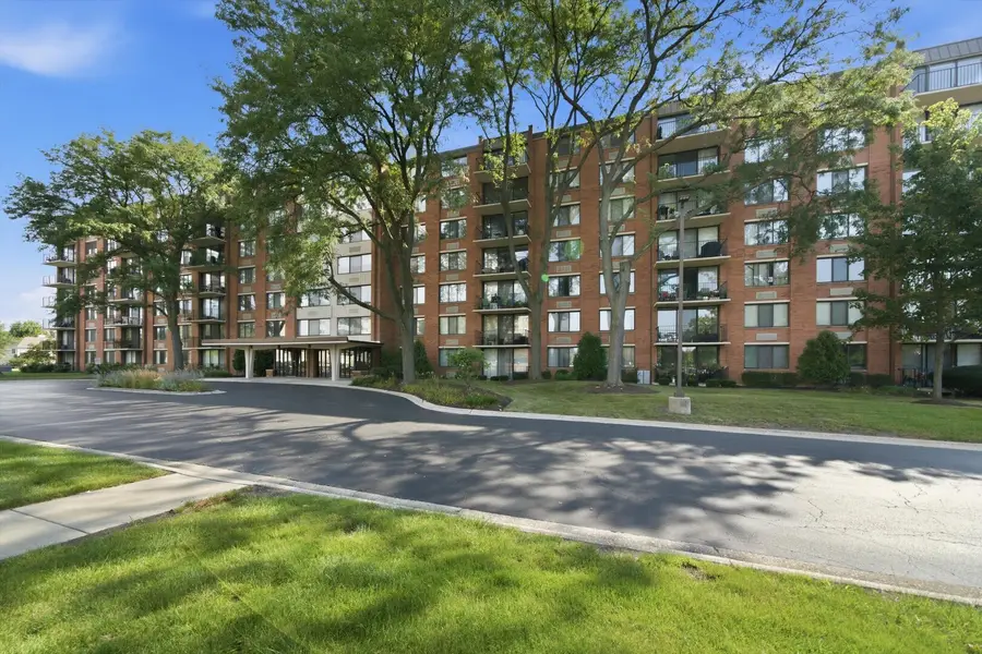 2000 Saint Regis Drive #4H, Lombard, IL 60148 - #2