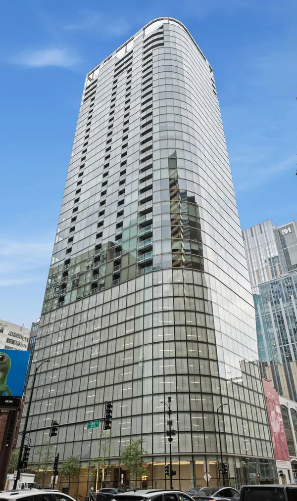 600 N Fairbanks Court #3304, Chicago, IL 60611