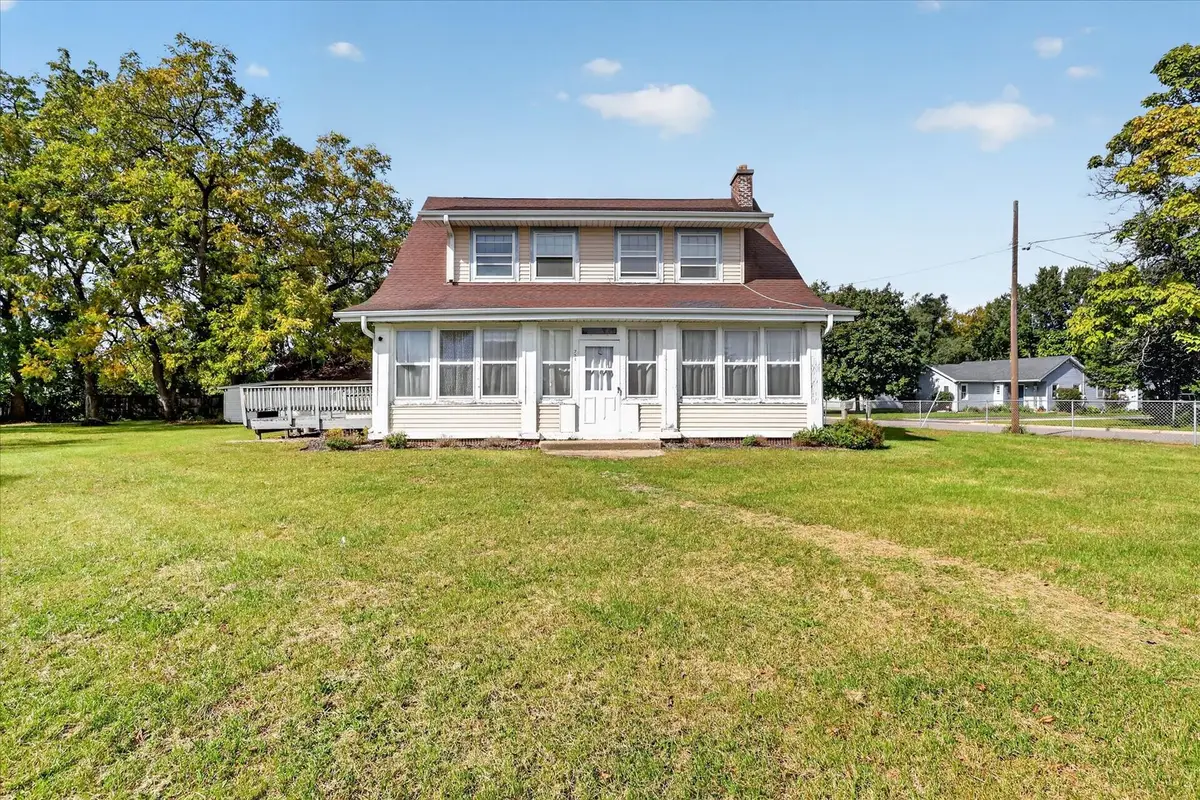 7518 N 2nd Street, Machesney Park, IL 61115 - #1