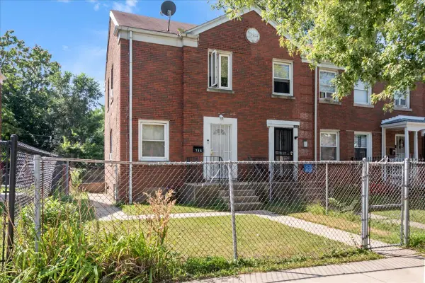 735 E 105th Place, Chicago, IL 60628