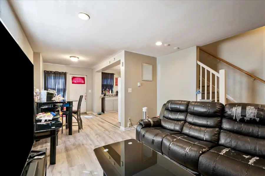 735 E 105th Place, Chicago, IL 60628 - #2