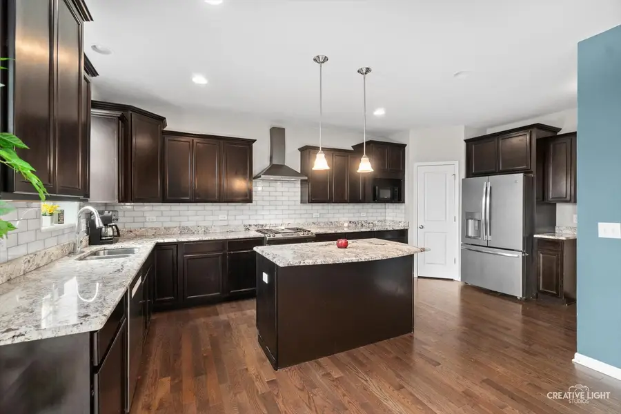 991 S Carly Circle, Yorkville, IL 60560 - #3
