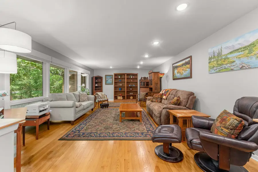 8711 W 123rd Street, Palos Park, IL 60464 - #2