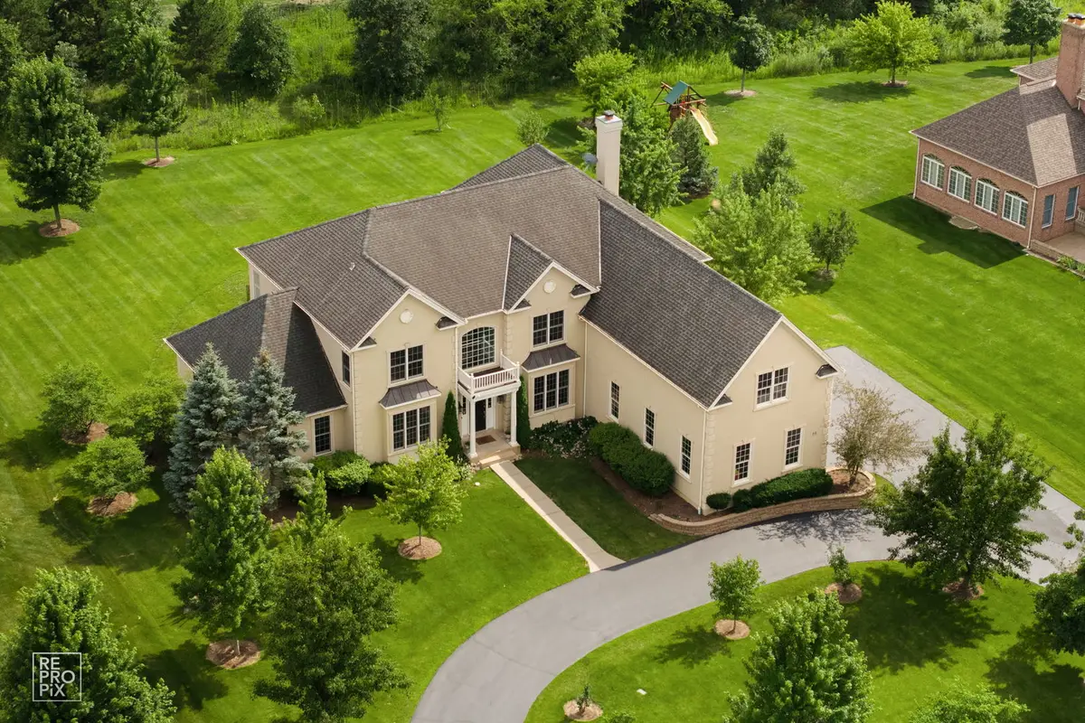 23 Wood Oaks Drive, South Barrington, IL 60010 - #1