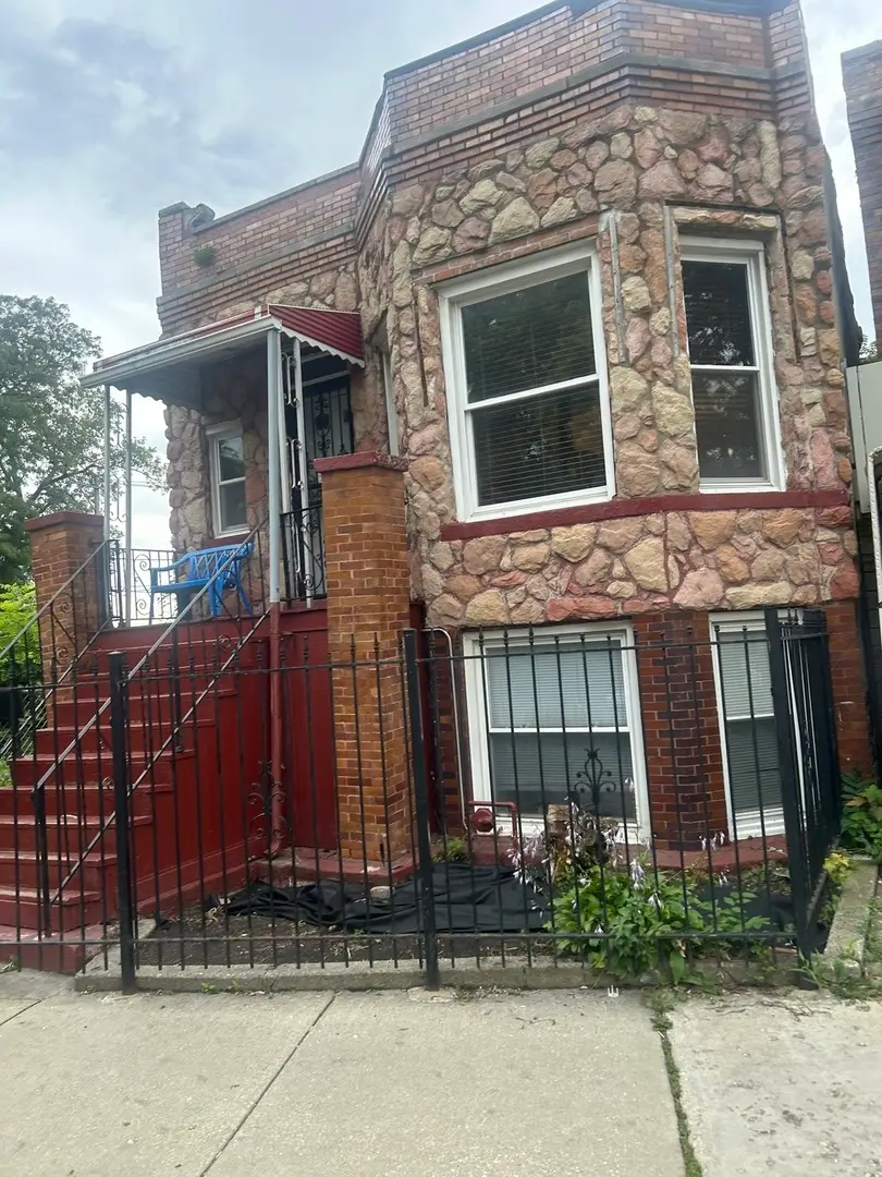 4041 W 5th Avenue, Chicago, IL 60624 - #1