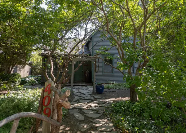409 N Erickson Street, Bishop Hill, IL 61419