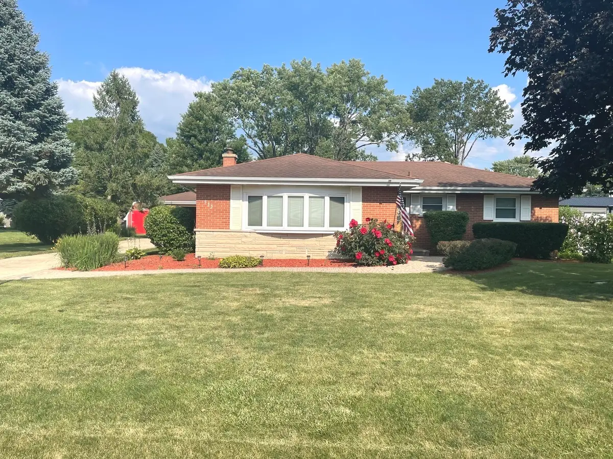 533 Woodview Avenue, Elk Grove Village, IL 60007 - #1