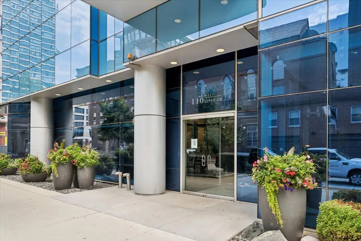 110 W Superior Street #1602, Chicago, IL 60654 - #1