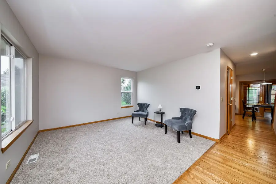 3S370 Curtis Avenue, Warrenville, IL 60555 - #3