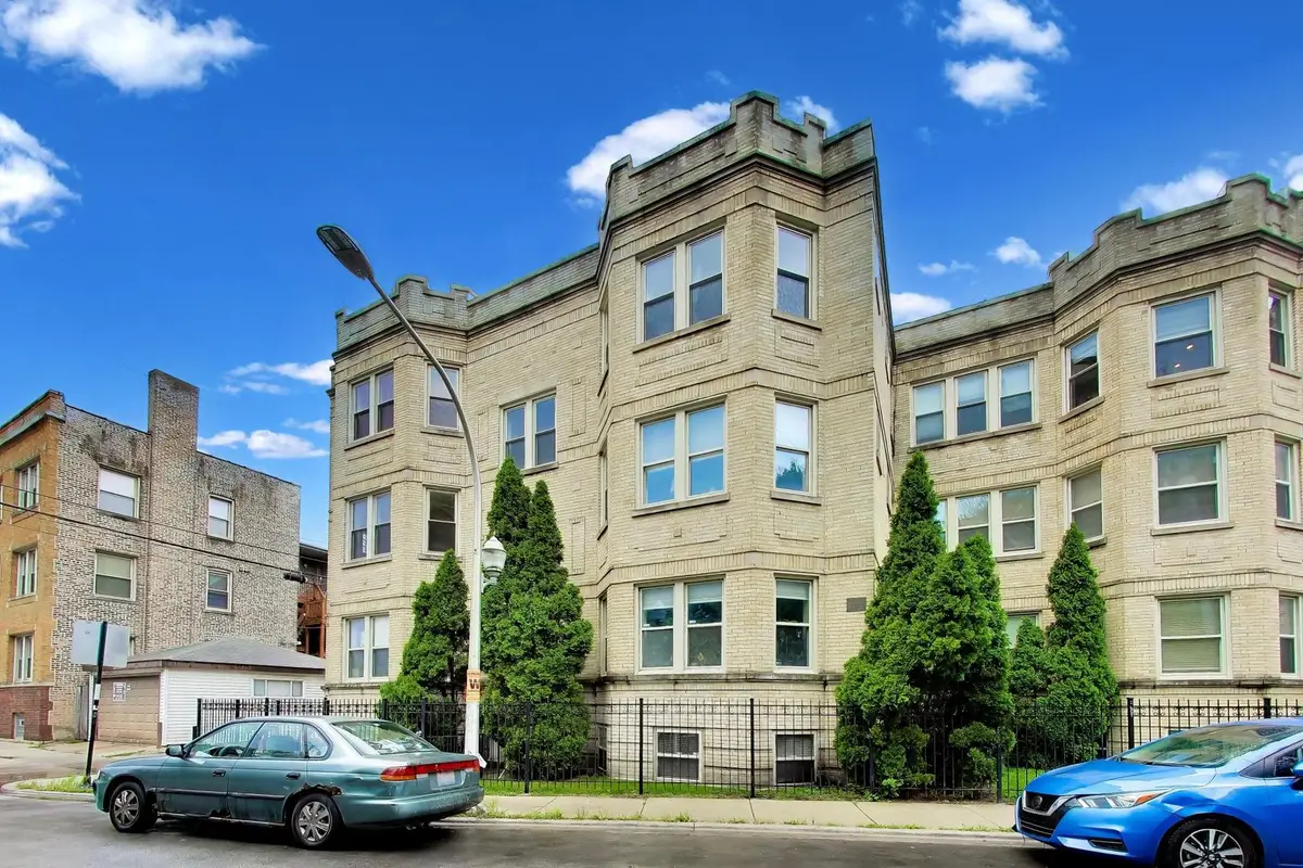 4852 N Sacramento Avenue #G, Chicago, IL 60625 - #1