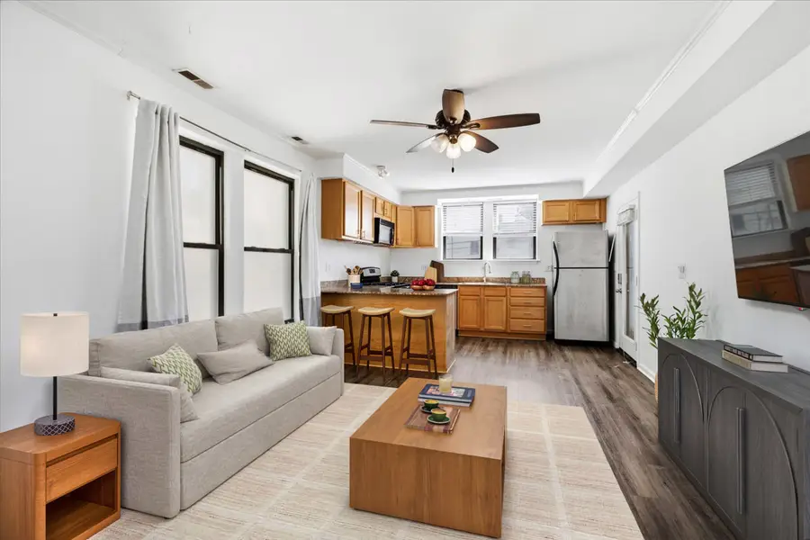 1627 W Columbia Avenue #1E, Chicago, IL 60626 - #2